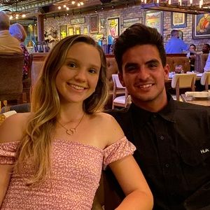 Meet your Posher, Carly